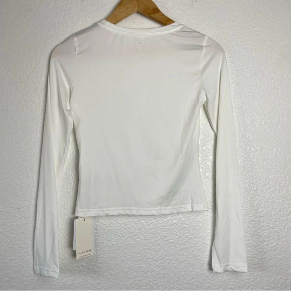 NWT Commense Long Sleeve White Crop Top Closet Basic White Size Medium - Picture 2 of 8